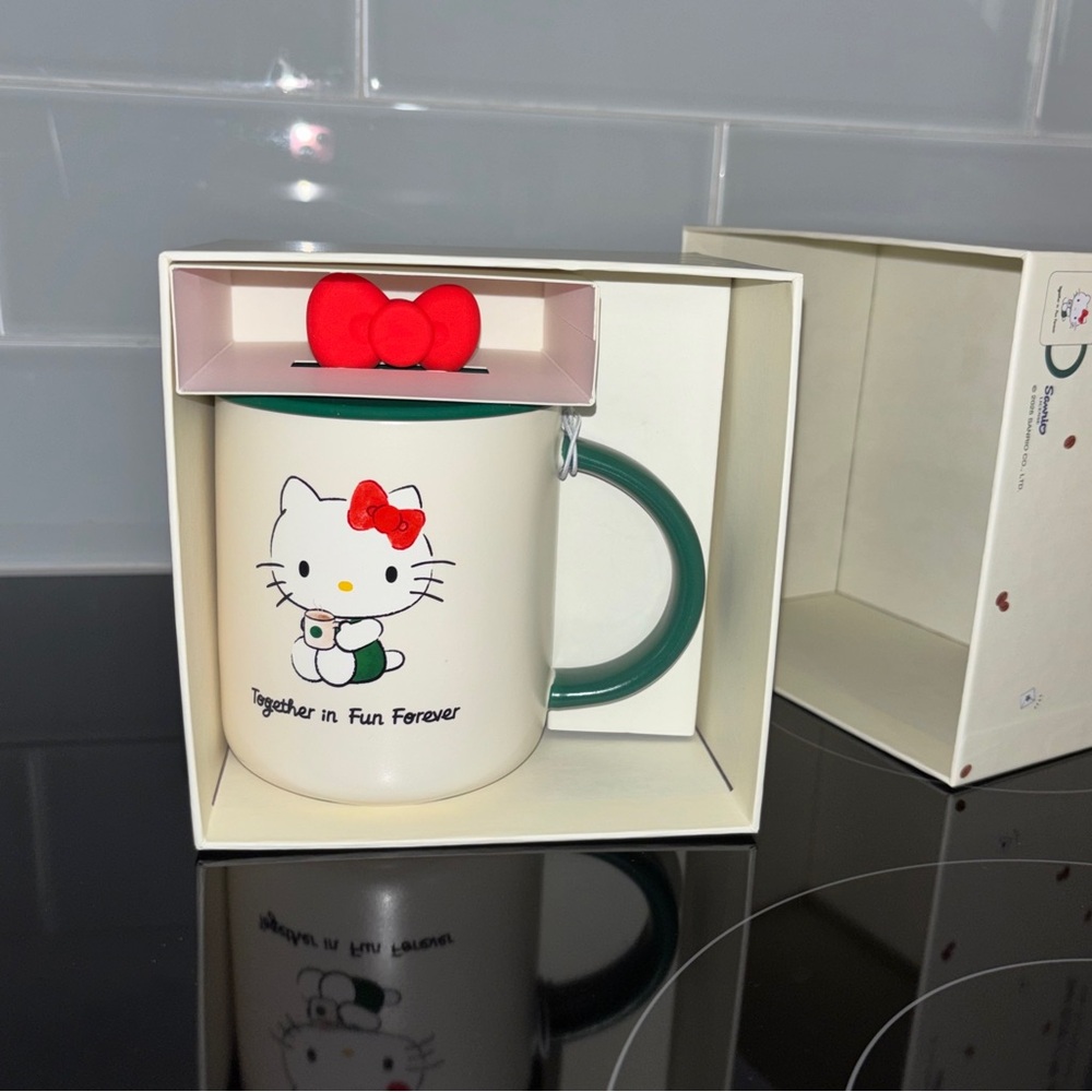 Starbucks x Hello Kitty 16oz Ceramic Mug